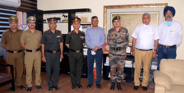 Additional Director General with Dr. Inderjeet Singh, Vice-Chancellor & Officers of GADVASU